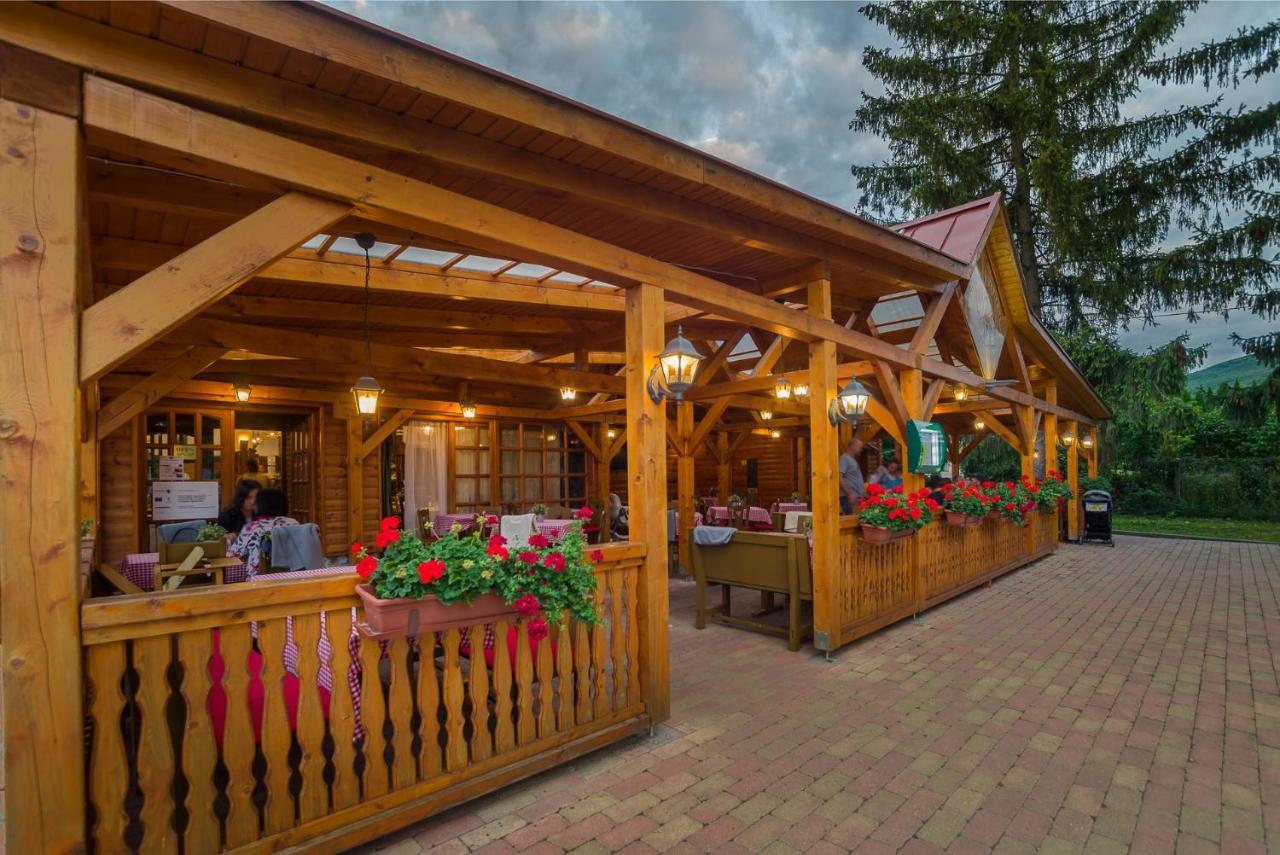 Lipicai Hotel Es Etterem Szilvásvárad Exterior foto